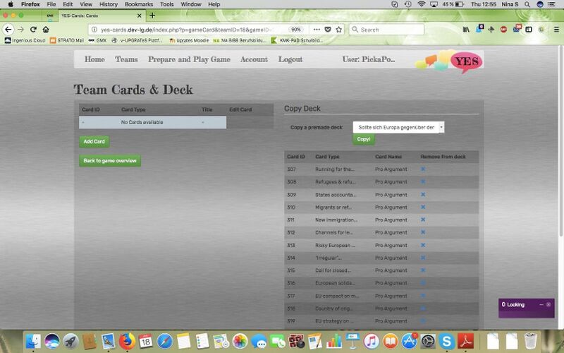 Datei:11 Player Prepare Cards.jpg